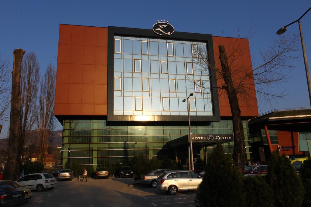 Hotel Zenica Bagian luar foto