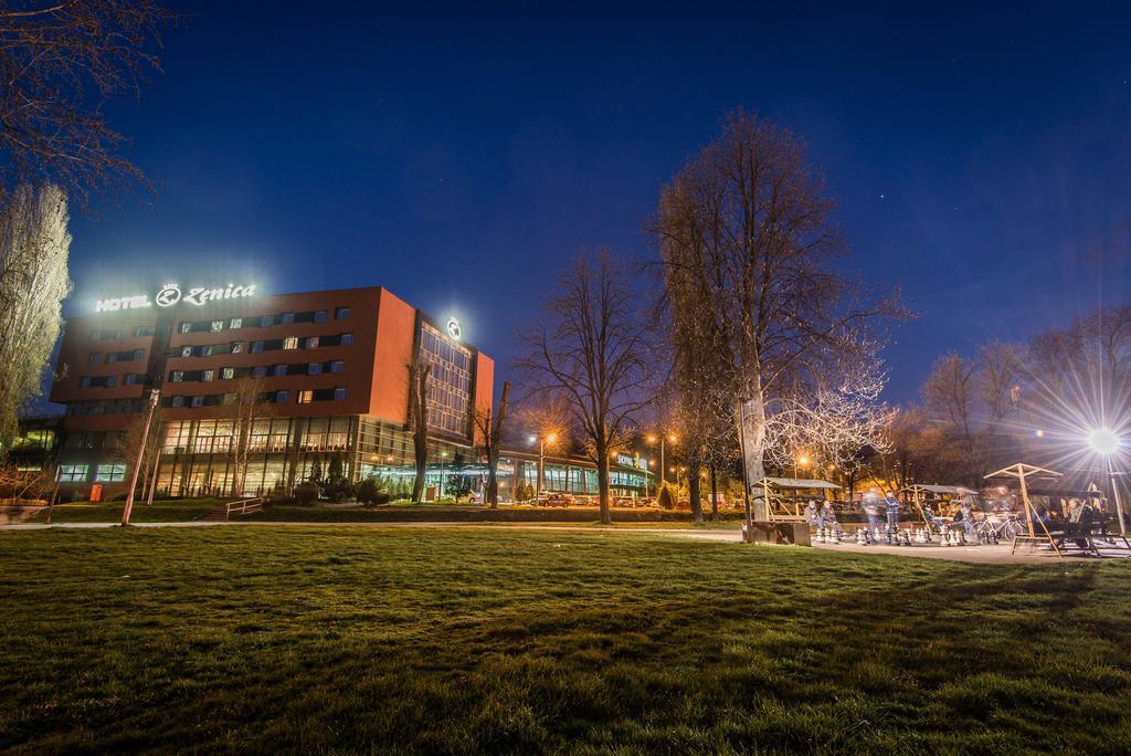 Hotel Zenica Bagian luar foto